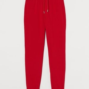 H&M red joggers 🏃‍♀️
